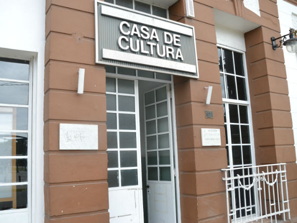 La Dirección de Cultura de la Municipalidad de Berisso presentará una muestra conjunta con artistas locales en homenaje a la mujer.