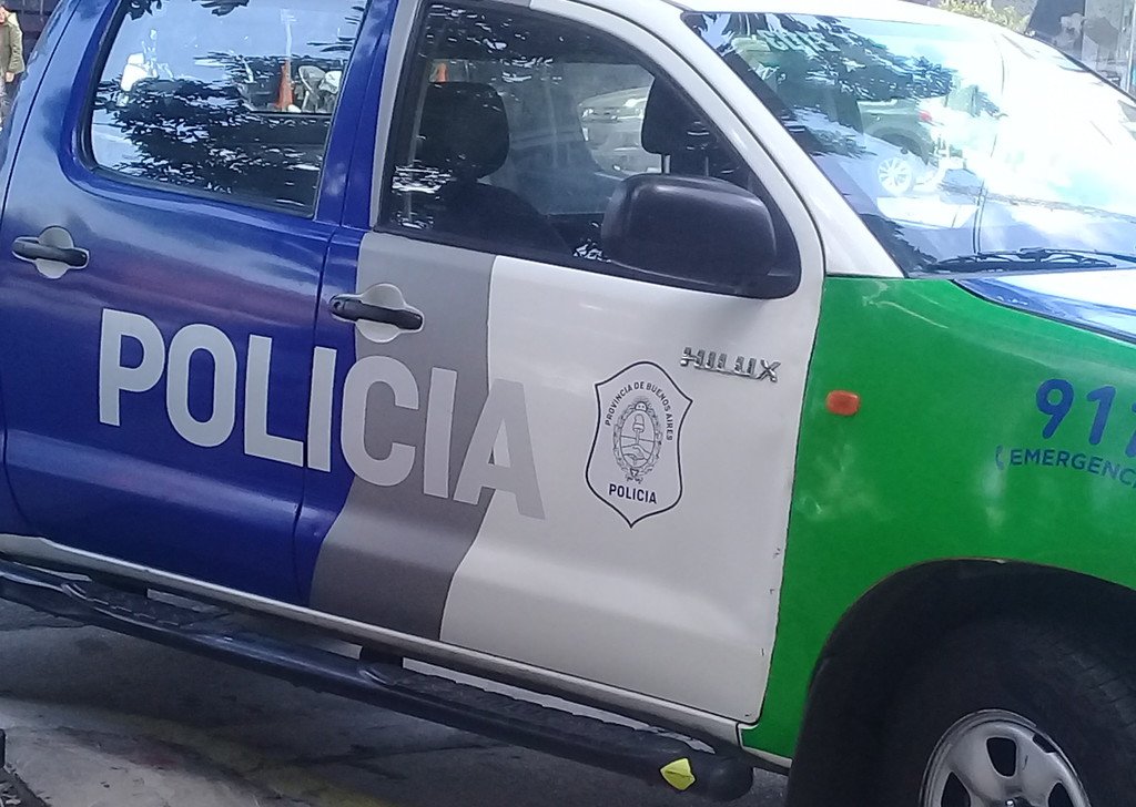 La vecina María Cristina Fernández (44) denunció que en la tarde de este viernes mantuvo una discusión con su hija, Micaela Celeste Fernández (13) y la muchacha se retiró de la casa, no regresando hasta el momento.