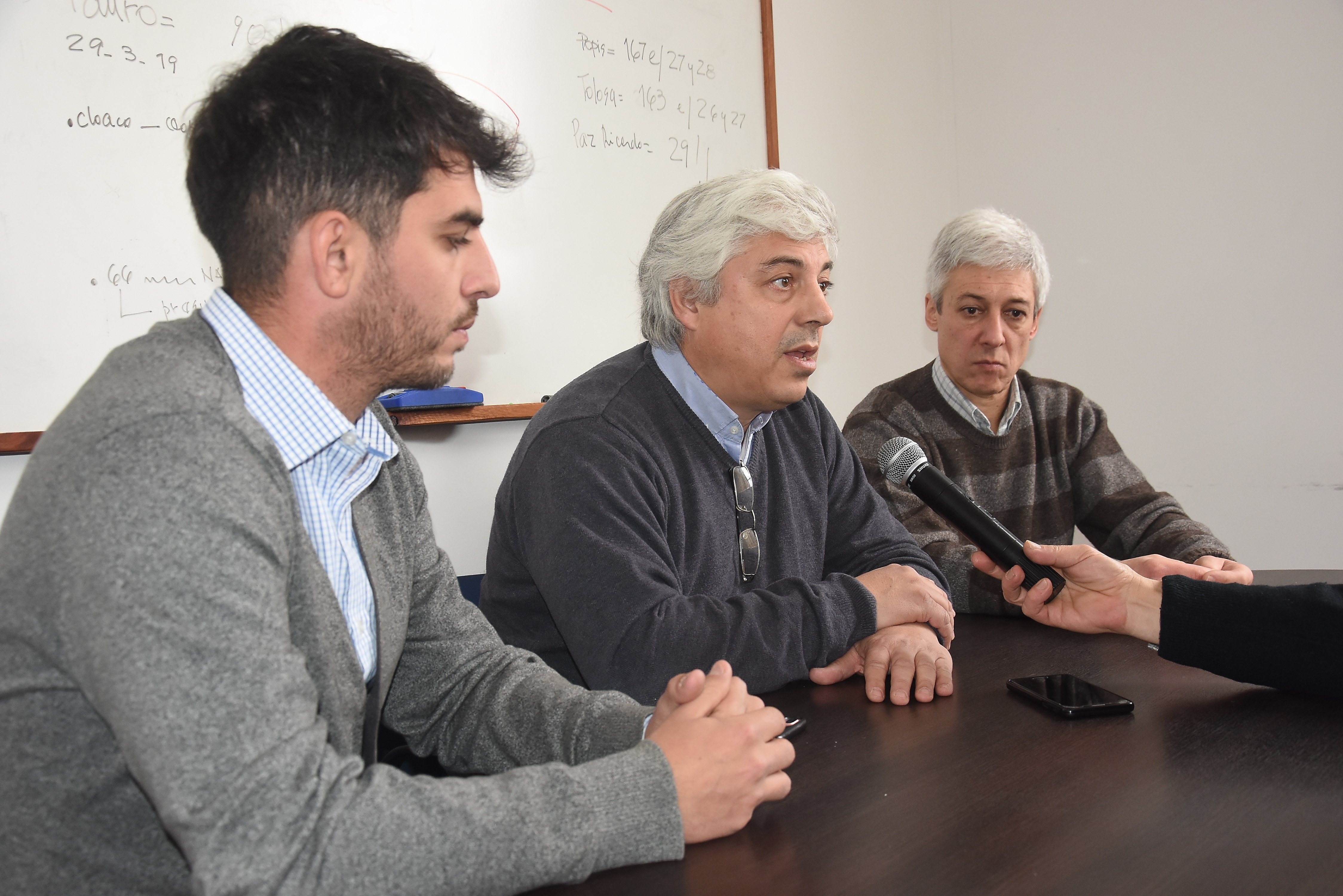 La Municipalidad de Berisso alertó a los vecinos sobre la situación irregular que presenta una anunciada venta de lotes en la zona de Ruta 11 a la altura de la calle 79 (642 de la ciudad de La Plata), la cual no cumplimenta requisitos legales y técnicos básicos, lo que motivó la realización de distintas acciones desde la administración comunal y el pedido de intervención judicial.