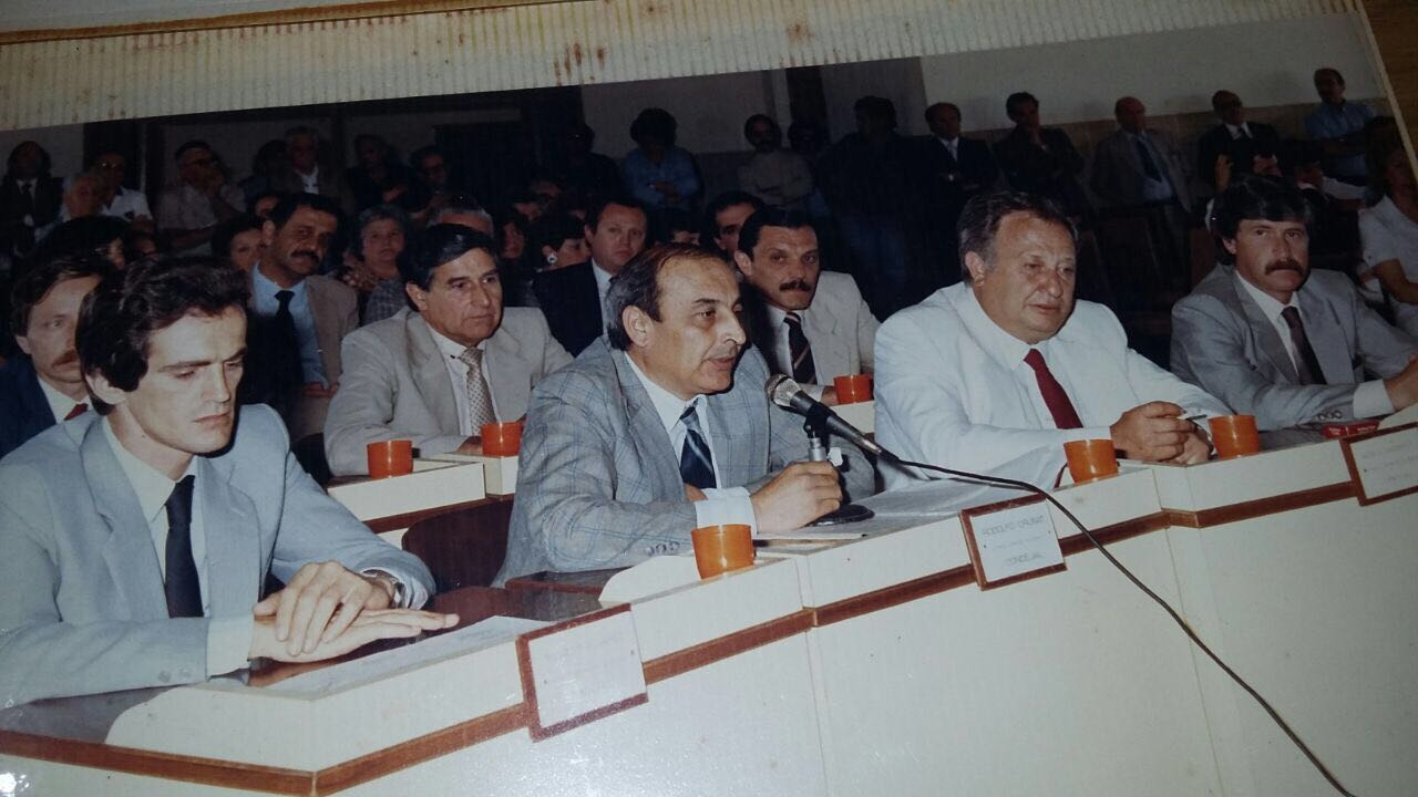 En diálogo con BerissoCiudad, el candidato a concejal por el espacio de Cambiemos –quien ocupó un lugar en el HCD en el año 1983-, Carlos Festa, se refirió a la campaña que llevaron a cabo, las expectativas de cara a las elecciones del próximo domingo y expuso aquellos proyectos que impulsaría desde el Honorable Concejo Deliberante.