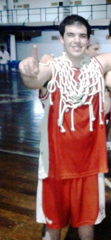 El berissense ‘Chiqui’ Noetzly, campeón del básquet platense
