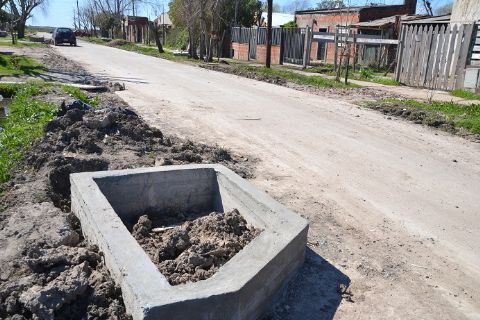 Inicio del programa “Mejor Vivir” y construcción de asfaltos en el Barrio El Carmen