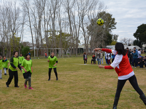 La Dirección de Deportes de la Municipalidad de Berisso informa que este jueves se llevó a cabo la primera fecha de la Liga de Fútbol Especial de La Ribera, iniciativa que tiene como objetivo generar espacios de participación e inclusión, a través del deporte como herramienta fundamental para el desarrollo de personas con capacidades diferentes.