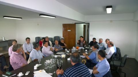 Empresas del polo petroquímico se expanden por Latinoamérica