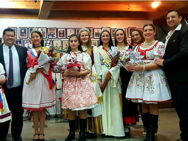En el marco de lo que será la Fiesta provincial del Inmigrante, el Club Eslovaco Argentino de Berisso ofreció una cena con comidas típicas que sirvió de marco para coronar a sus soberanas.