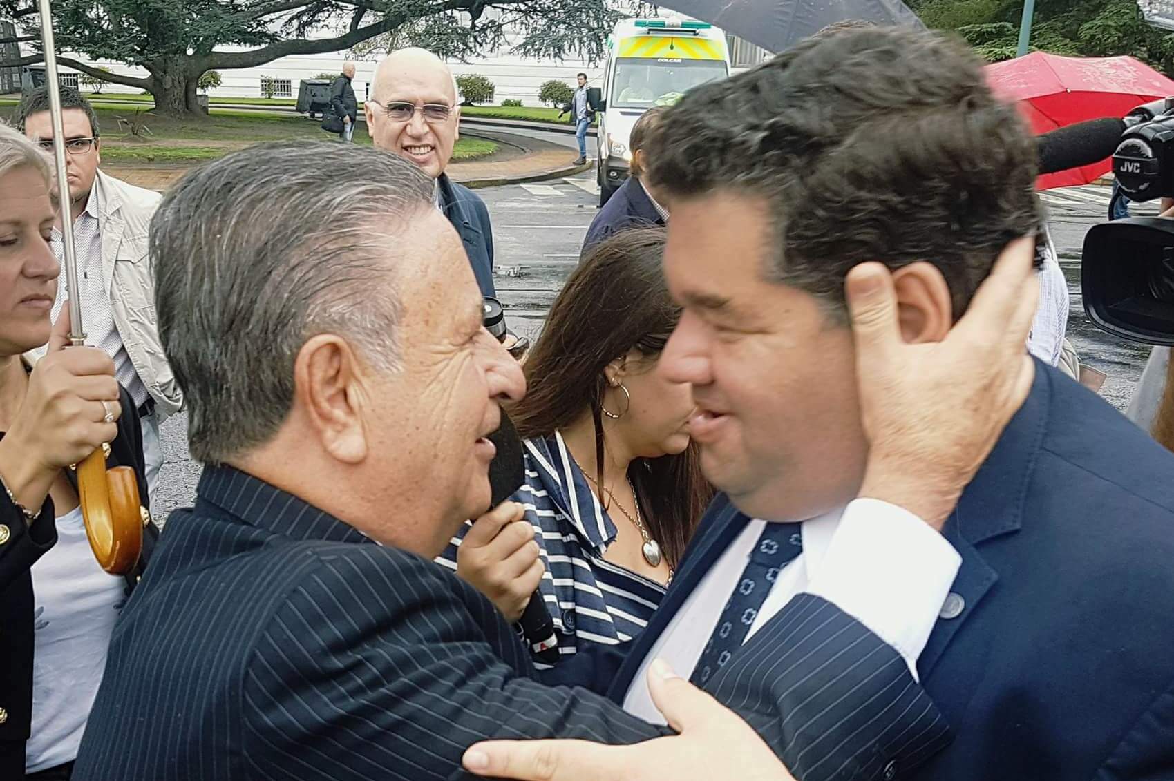La seguridad no deja de ser uno de los primeros temas en el ranking político en los últimos años, sea para las campañas o sea para mostrar resultados durante la gestión. El intendente Jorge Nedela, desde su asunción, prometió retomar con una medida que se probó sin éxito en la época de Enrique Slezack y aseveró: “tenemos que armar los foros, son una herramienta indispensable”.