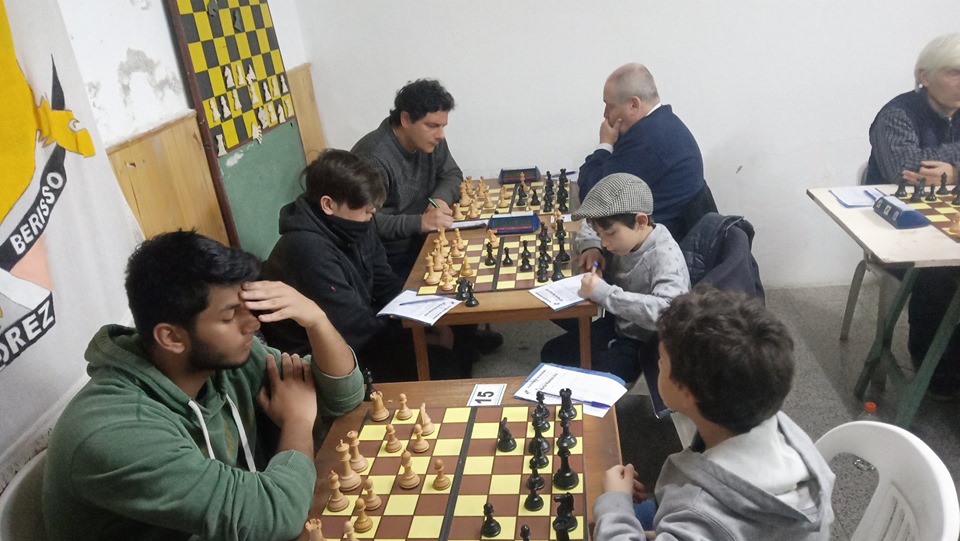 El ajedrecista local y profesor de la Escuela Municipal de Ajedrez, Adolfo D'Ascanio, se impuso en la sexta edición del Abierto “Martín Manrique”, torneo válido para el ranking internacional de ajedrez (ELO) y Semifinal Argentina Amateur para las categorías Sub 2300, Sub 2200 y Sub 1700.
