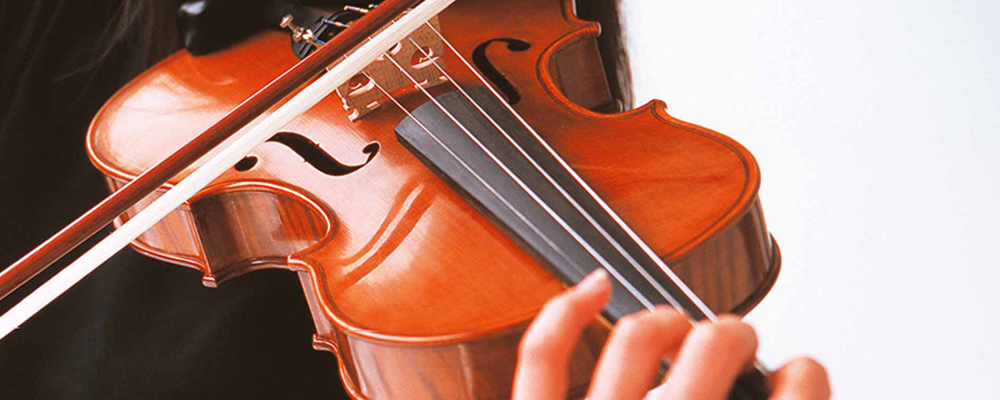 La Dirección de Cultura informó que en el marco del Programa de coros y orquestas escuelas, este viernes 12 de julio, a las 19:30 horas se presentará la Camerata bajo la dirección de José Bondar en el Club Español sito en calle 6 y 54, La Plata.