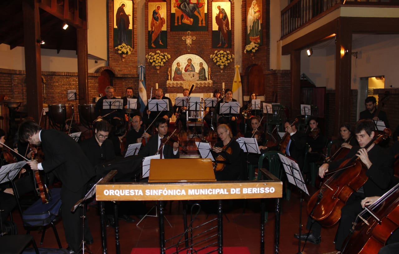 La Dirección de Cultura de la Municipalidad de Berisso invita a la presentación del Concierto Sinfónico que ofrecerá la Orquesta Sinfónica Municipal de Berisso, el próximo lunes 27 de agosto a las 20.30 horas en el Teatro Metro de calle 4 entre 51 y 53 de la ciudad de La Plata.