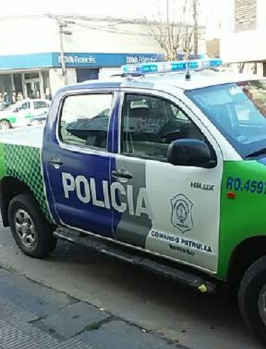 Este sábado por la mañana, personal del comando patrulla Berisso a cargo del comisario Javier Scheidegger procedió a dar asistencia de primeros auxilios a un joven de 28 años quien habría intentado quitarse la vida.