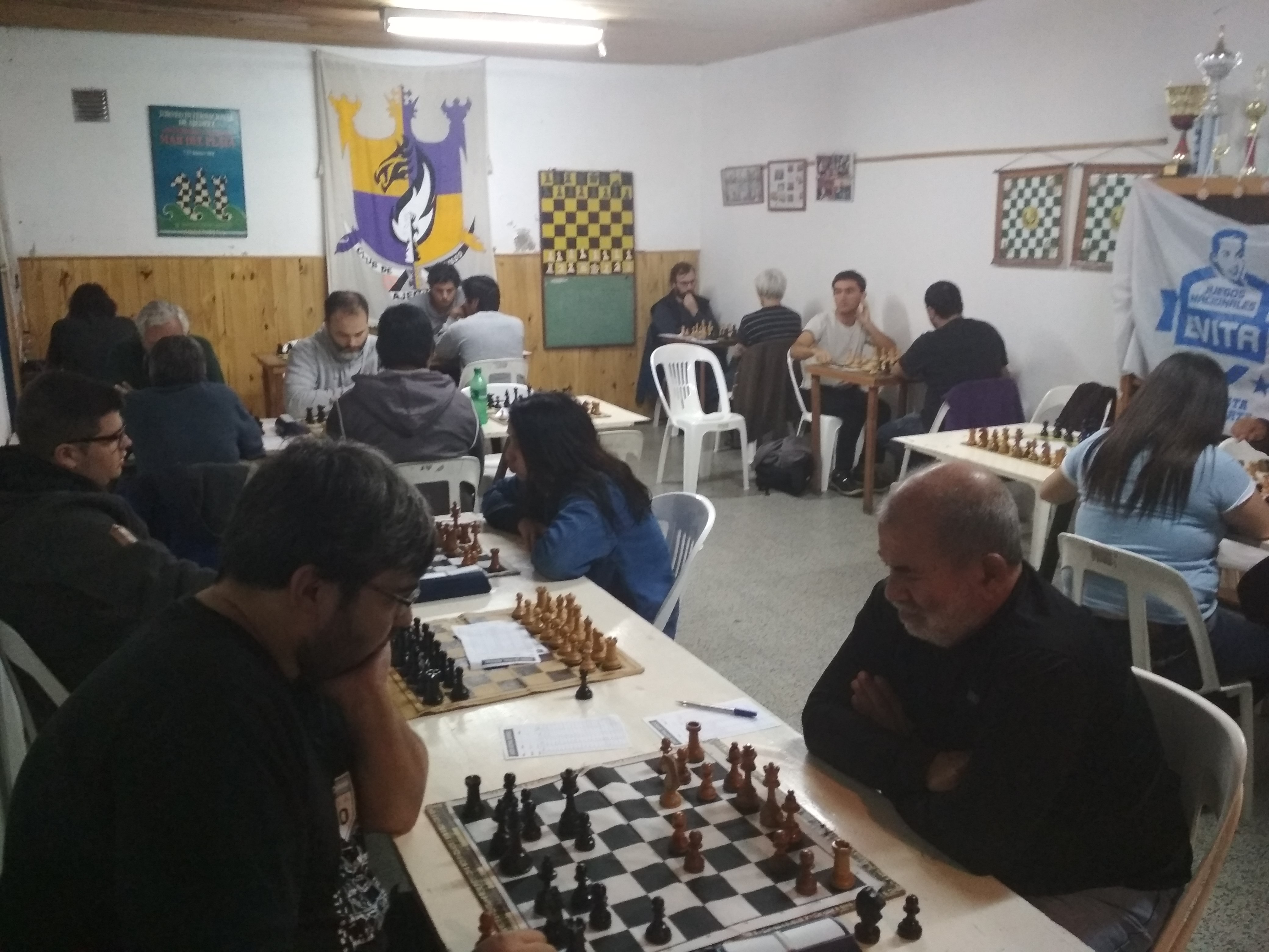 La Dirección de Deportes de la Municipalidad de Berisso informó que el próximo sábado 21 de abril en la ciudad de Quilmes comenzará el circuito anual de ajedrez “Liga Río de la Plata”, donde participarán niños, jóvenes y adultos de la Escuela Municipal de Ajedrez.