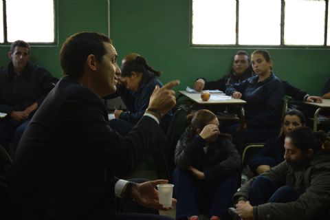 Mincarelli dialogó con los cadetes de la Policía local
