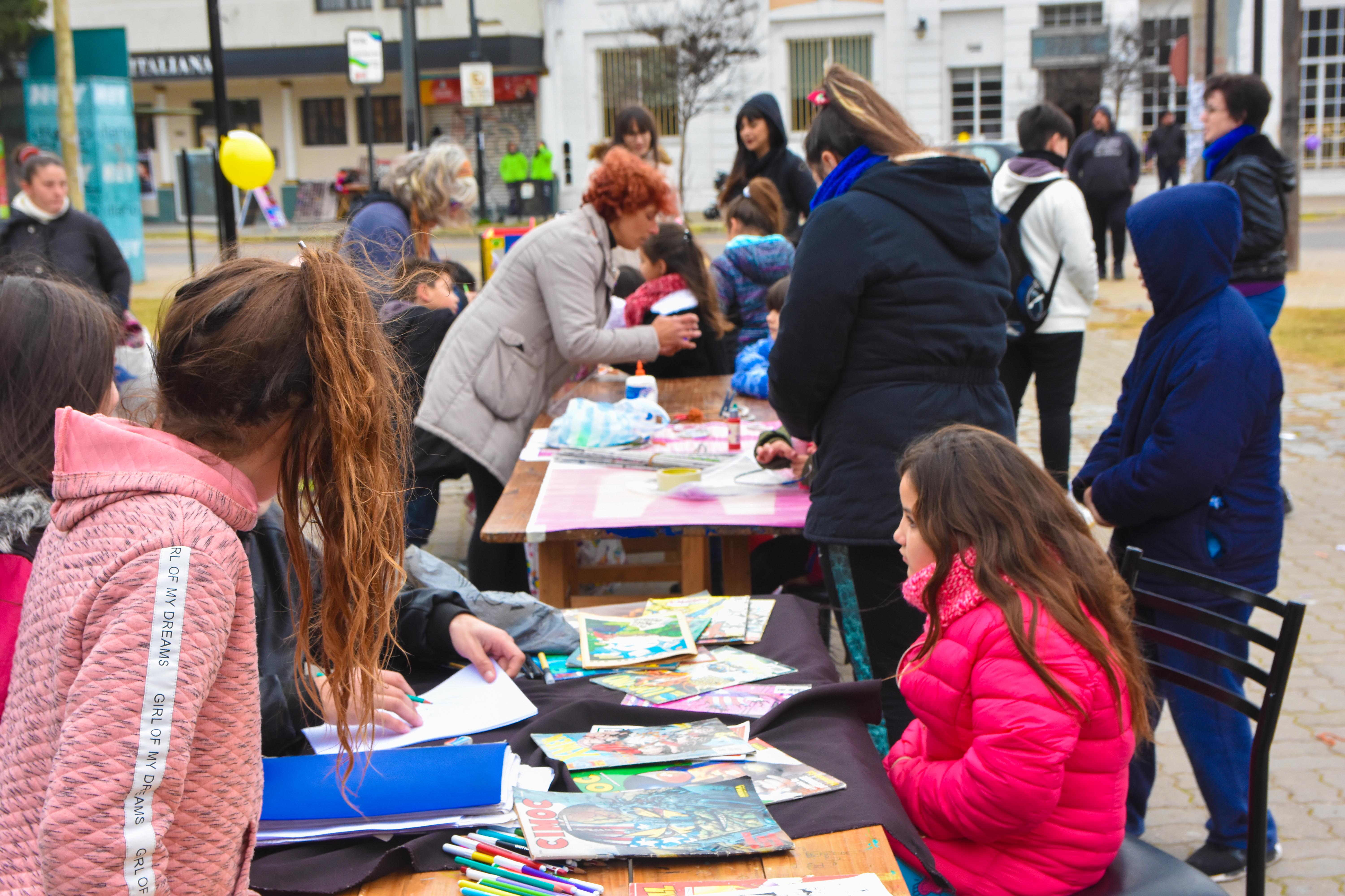 En la tarde del martes se iniciaron las actividades recreativas, culturales y lúdicas en el marco de las vacaciones de invierno, iniciativa que llevó adelante la Municipalidad de Berisso a través de la Secretaría de Promoción Social, las Direcciones de Cultura y Deportes y el Consejo Municipal para personas con Discapacidad.