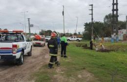 Operarios de la Delegación Villa Elvira rompieron un caño de gas en La Franja