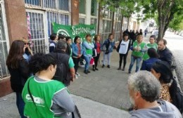 Mutual 10 de Junio: Trabajadores reclaman la presencia de Manuela Chueco en la dependencia