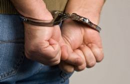 Joven detenido por violar una prohibición de acercamiento