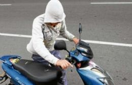 Joven detenido por robar una moto