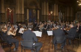 La Camerata de la Orquesta Escuela brindó un concierto junto al cellista José Araujo