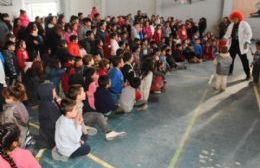 Festejos del Día del Niño: Actividades recreativas y culturales en el Gimnasio Municipal