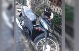 Barrio Banco Provincia: le robaron la moto en la puerta de su casa