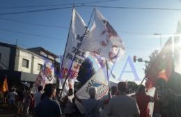 Ensenada: masiva manifestación de sindicatos y movimientos sociales en rechazo a los despidos en Siderar
