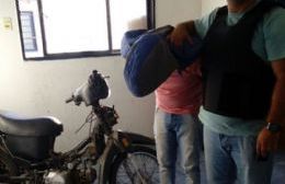 Joven de 18 años detenido por circular en moto robada