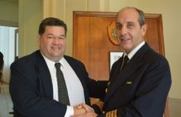 El intendente participó del nombramiento del nuevo director de la Escuela Naval Militar