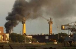 Incendio en un barco de Astillero