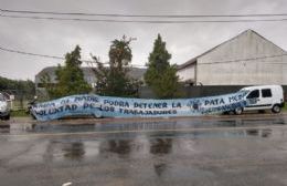 Manifestación de la UOCRA en YPF: "Lo único que queremos es ser partícipes de los trabajos de planta"