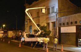 Tareas de reparación y reposición de luminarias en la Montevideo
