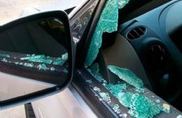 Atrapada in fraganti mientras robaba objetos de un automóvil