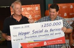 El intendente Nedela entregó un subsidio al Hogar Social