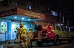 Bomberos piden ser considerados esenciales en el plan de vacunación: "Estamos para servir y salvaguardar la vida de la población"