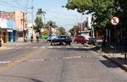 Fuerte impacto entre dos autos en Avenida Montevideo y 20