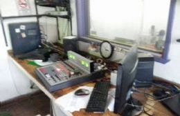 Atacaron las instalaciones de FM Difusión: Destrozaron equipos pero no robaron nada