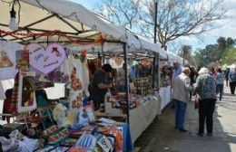 Feria de Artesanos y Emprendedores en el Parque Cívico