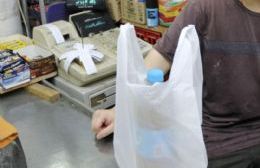 Aclaración sobre uso de bolsas de polietileno en comercios