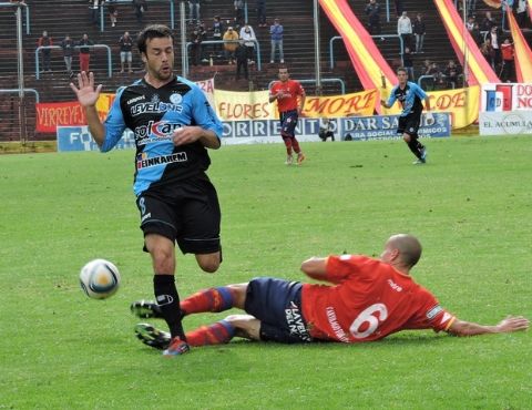 San Carlos le dio una lección de fútbol y goles a Atlanta