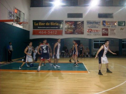 CEyE sigue en la senda triunfal