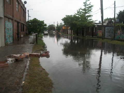 Berisso bajo agua