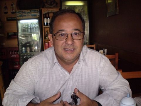 Batelli trazó un sombrío panorama: “Hoy caminás por la Montevideo y hay muchos locales en alquiler”