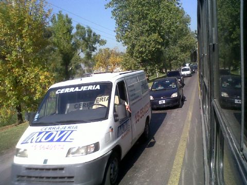 Una hora para transitar la Avenida 60
