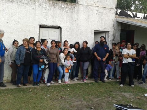 Peña solidaria en Villa Paula