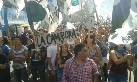 Militantes de Berisso acompañaron a CFK en Plaza De Mayo