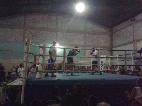Festival de Boxeo en el Centro de Fomento Villa Progreso