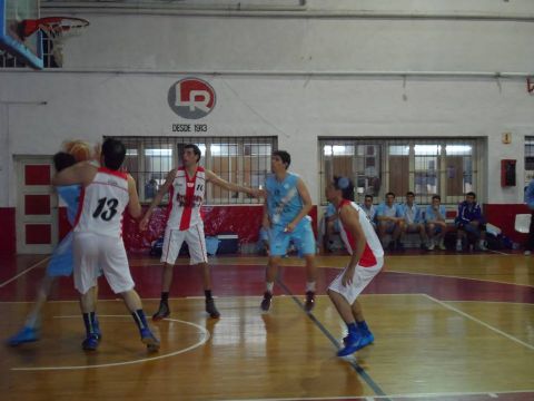 San Carlos la peleó hasta el final ante Atlético Pilar