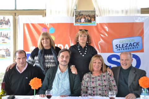 El Quincho Municipal fue sede del cierre del ciclo de reuniones de manzaneras y funcionarios