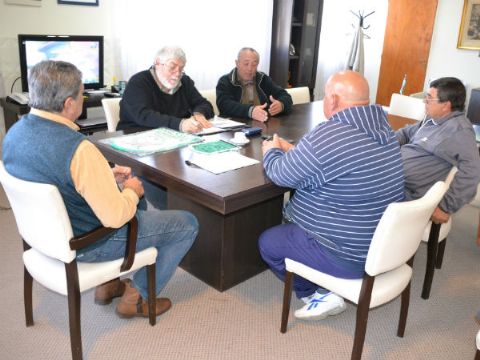 El intendente se reunió con autoridades de la Liga de Fútbol Infantil de la Ribera