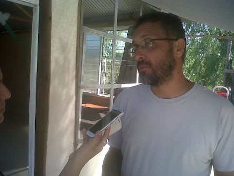 El pastor Ferreyra invita a participar de un encuentro evangélico en el Club Villa España