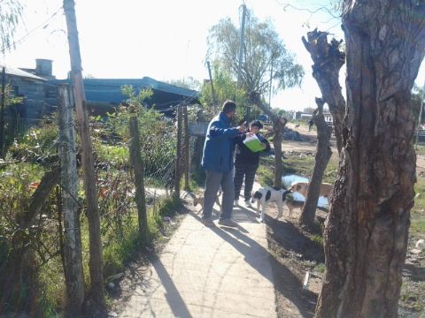 Exitoso censo de la Comisión Nacional de Tierras en el Barrio Santa Cruz